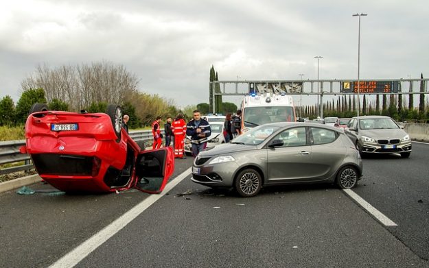 car-accident-2165210_640 תאונות דרכים - מה לעשות?